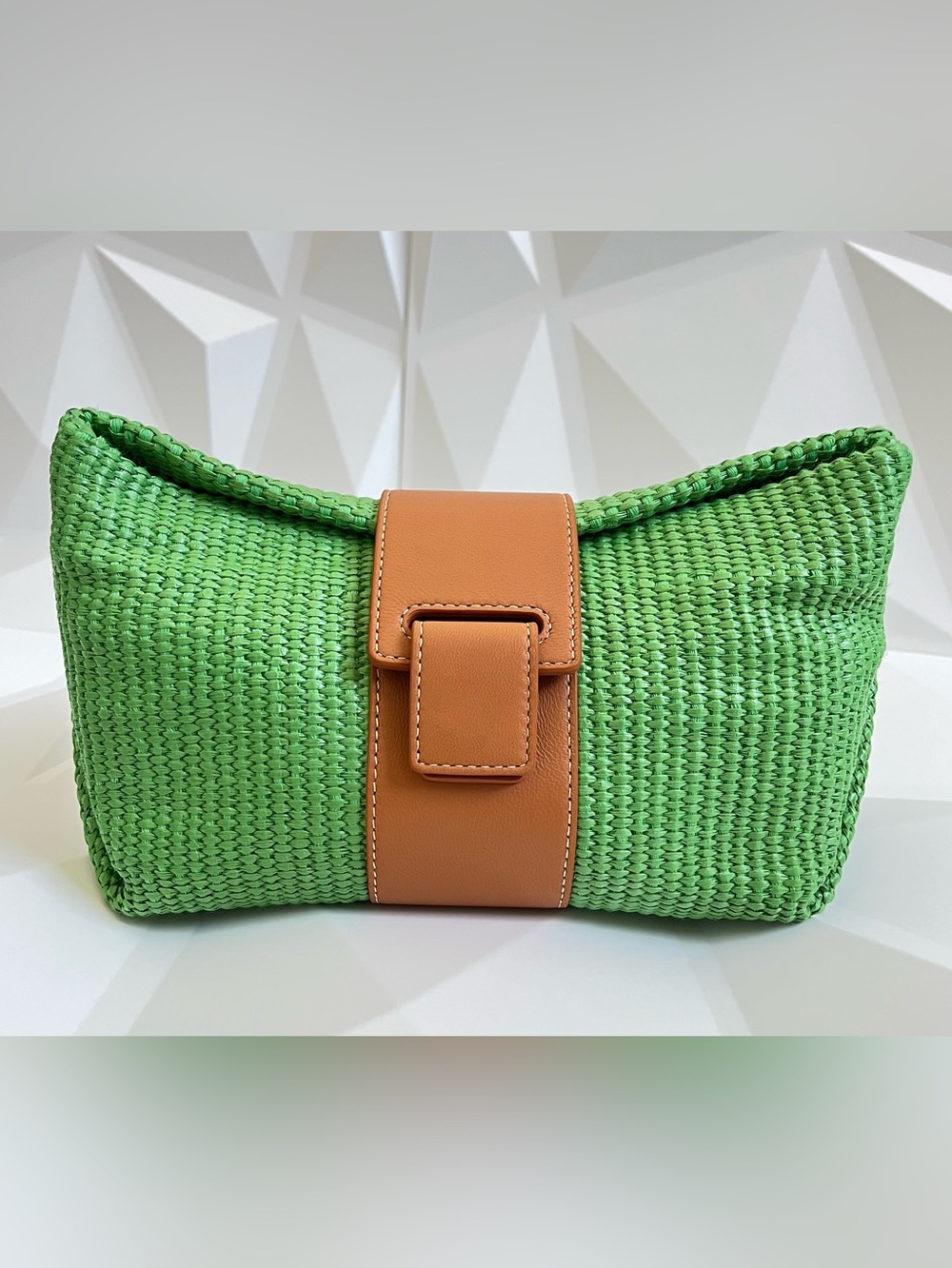 J. McLaughlin Green Solid Gail Grasscloth Clutch.Classic and Contemporary